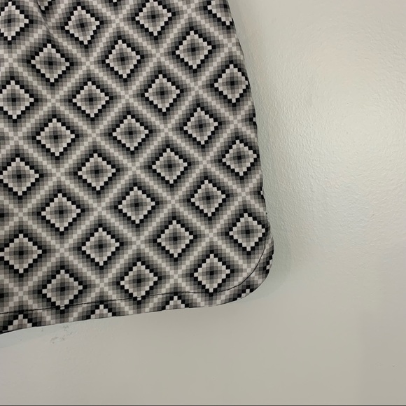 Puma Lifestyle Golf Shorts Chino Black White Geometric 2 - Picture 3 of 8